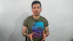 Hombre casado mec&aacute_nico termina aceptando una mamada a su verga de 20cm del plomero que contra Thumb