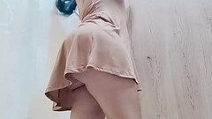 ESPIANDO A MI SUEGRA CAMBIANDOSE DE ROPA EN STUDIO F Thumb