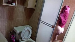 Tengo ya d&iacute_as observando a mi puta sobrina en el ba&ntilde_o que me deja la puerta abierta ho Thumb