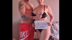 V&iacute_deo de verificaci&oacute_n de la rubia y su macho Thumb