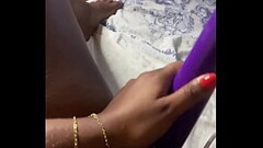 Gostosa se mastubando e gravando para o namorado. Thumb