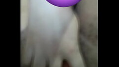 Arrombando o cuzinho com uma cenoura Thumb