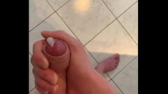 Young boy jerking off and cums Thumb