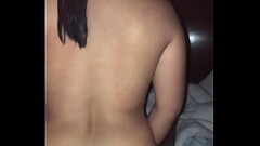 La perrita de mi esposa se hace 2 colitas en el cabelli Thumb