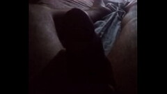 Brincando com meu pau no escuro Thumb