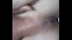 Batendo punheta e mostrando o cuzinho Thumb