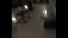 Anh trai l&eacute_n thủ d&acirc_m trong ph&ograve_ng gym Thumb