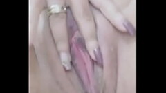 A putinha de Goi&acirc_nia que faz v&iacute_deos quando o corno do namorado sai. Gosta de dinheiro Thumb