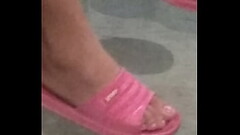 Tengo una obsesi&oacute_n con los pies de mi t&iacute_a pero yo me la cojere Thumb