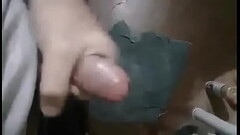 Chico espa&ntilde_ol se pajea rico Thumb