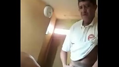 Maduro me trata como su puta en lima Thumb