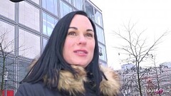 GERMAN SCOUT - SCHWEIZER MILF LENA BEI ECHTEN STRASSEN CASTING IN BERLIN VERSAUT GEFICKT Thumb