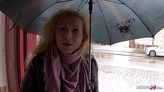Deutsche Hausfrau bei echten Strassen Casting in Berlin f&uuml_r Geld AO gefickt - German MILF Thumb