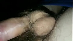 Massaggio il mio cazzo e le palle gonfie di sborra Thumb