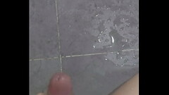 Thủ d&acirc_m trong l&uacute_c tắm Thumb