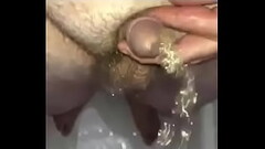 Little dick pissing everywhere Thumb