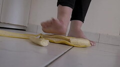 Banana crushing Thumb