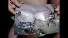 den Sack auf ihren gro&szlig_en Titten entleert und dann das Sperma gegessen by Kater xxx Thumb