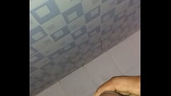Ech&aacute_ndome un rico pajaso antes de la ducha Thumb