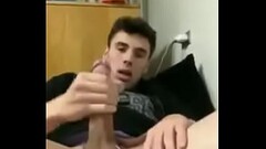Gostosos gozando na punheta Thumb