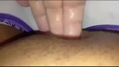Mi puta ense&ntilde_&aacute_ndome lo mojada que est&aacute_ Thumb