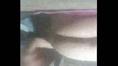Gay anal profindo con un pepino Thumb