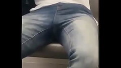 Flagrei um novinho se exibindo no metro de Bh Thumb