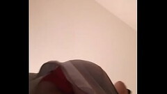 Brunette mom spied Thumb