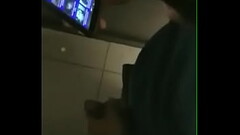 Se la JALA en el BA&Ntilde_O y se VIENE Thumb