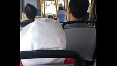 thanh ni&ecirc_n quay tay tr&ecirc_n xe bus.MOV Thumb