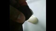 sacandose la leche Thumb