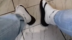 S&oacute_ cheguei em casa o chinelo j&aacute_ come&ccedil_ou a me dar tes&atilde_o Thumb