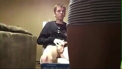 UK guy getting wanked Thumb