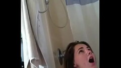Emocionada por su leche Thumb