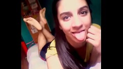 18yo Argentinian girl showing perfect feet on insta Thumb